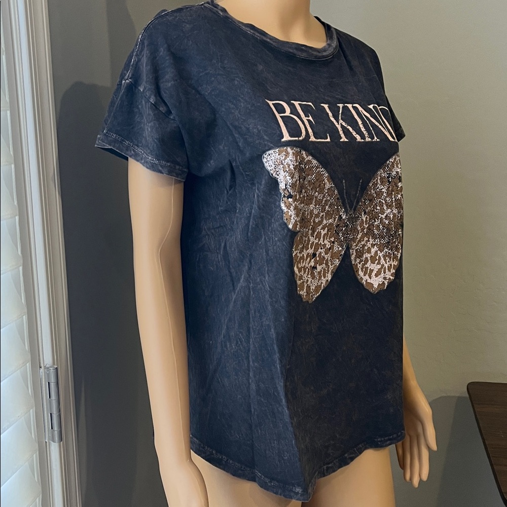Black 'Be Kind' T-Shirt with Butterfly Design S - Picture 2 of 9